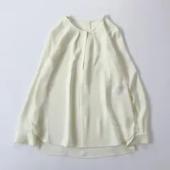 未使用✨訳あり　TOMORROWLAND DES PRES タックブラウス