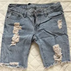 ダメージ加工 ライトブルー ショートパンツ