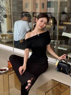 QUNG オフショルダーエアリーTのサムネイル