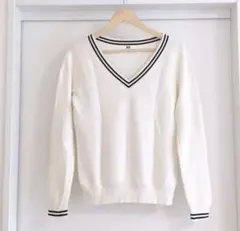 美品　UNIQLO ユニクロ　Vネックセーター　コットンカシミヤセーター　S