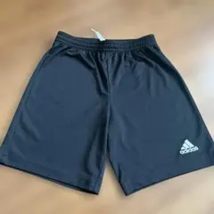◆adidas◆ ハーフパンツ　黒　150