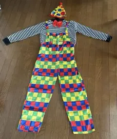 カラフル ピエロ衣装 帽子、蝶ネクタイ付き