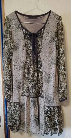 natural couture 柄ワンピース　Mサイズのサムネイル
