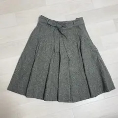 K.T KIYOKO TAKASEシルク使用 プリーツスカート ひざ丈 カーキ