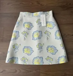 【新品】♡JILLSTUART 花柄ジャガード スカートのサムネイル