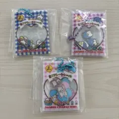 サンリオ　シャカシャカフレークシール風チャーム　ガチャ