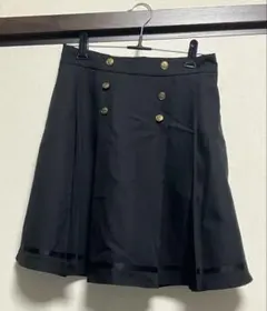 axes femme ダブルボタンタックキュロット　黒