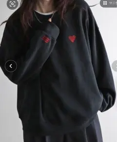 人気完売COURO タグ付新品　スウェットハートアート文字刺繍ルーズシルエットL