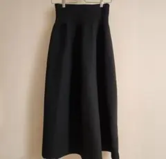 Mira Owen ボリューム フレアスカート 黒 ブラック