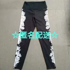 未使用SUKALA ドローイングフラワーパネルレギンス ブラック Mサイズ