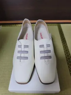 Item thumbnail for item 04e89af2-9988-4319-9d1f-2fc627595c95