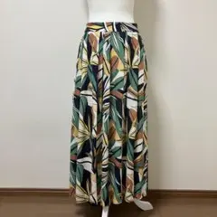 ダーマコレクション レーヨン100% ロング　スカート　夏　リーフ柄　大人　上品のサムネイル