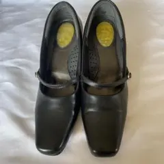 ブラックパンプス　23.5㌢　ヒール6㌢