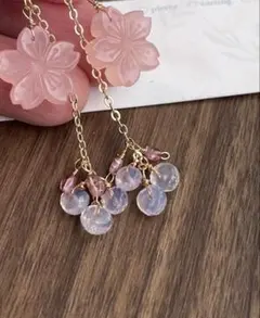 春 サクラピンクカルセドニーカービングの2weyピアスチャーム☆