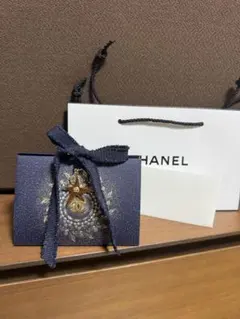 シャネル ショッパー 紙袋 ギフトラッピング プレゼントボックス チャーム付き