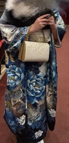 青系の牡丹紋様の振袖セット