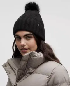 ルルレモン アルパカウール ケーブルニット ポンポン ニット帽/ビーニー