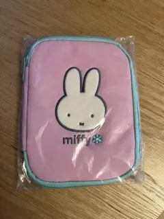 miffy ミッフィー スクエアポーチ ピンクのサムネイル