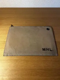 MHL. フラットポーチ ベージュ