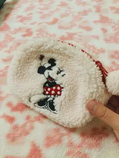 ミニーマウス刺繍ポーチ