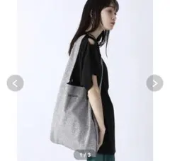 JEANASIS ラメトートバッグ シルバーのサムネイル