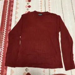 セマンティックデザインのニット