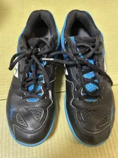 ☆特別お値下げ☆YONEX バドミントンシューズ ブラック/ブルー24cm