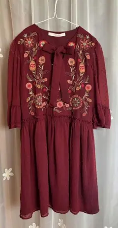 ZARA バーガンディ刺繍入り 원피스 チュニック 원피스