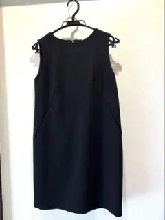 最終処分！^_^美品です♪一度だけ使用！黒 ノースリーブ ひざ丈ワンピース