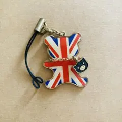 クマ　キーホルダー　イギリス　黒ブタ