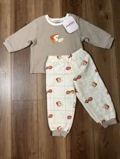 【新品】タグ付き　パンどろぼう　総柄　ベビーパジャマ　90㎝ ベージュ