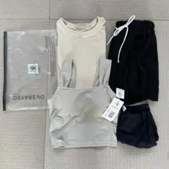 OSYAREVO 水着 4点セット モノトーン 新品未使用 タグ付き