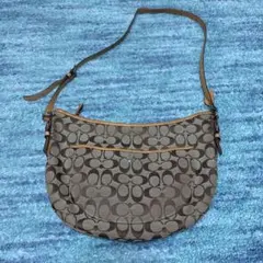 Coach ロゴショルダーバッグ ブラウン