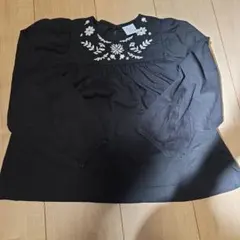 ZARA 黒 長袖Tシャツ 130cm