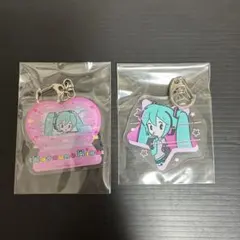 初音ミク アクリルキーホルダー　ボカロ VOCALOID
