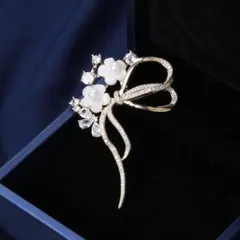 スワロフスキー桜ブローチ貝殻花リボンジルコンコサージュ結婚式卒業式入学式面接用