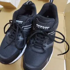 DUNLOP REFINED ブラックスニーカー