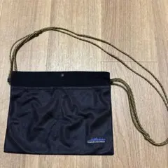 THOUSAND MILE サコッシュ ショルダーバッグ ブラックのサムネイル