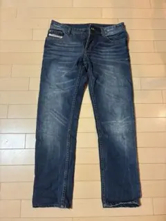 DIESEL デニムパンツのサムネイル