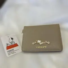 【新品未使用】SNOOPY ベージュ パスケース・定期入れ