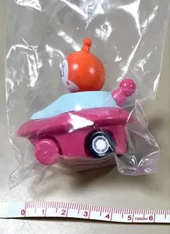 プルバックアンパンマン、 ドキンちゃんのカプセルトイ