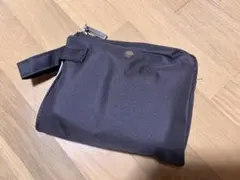 エミレーツ航空　BVLGARI MAN ビジネスクラスアメニティ(3)