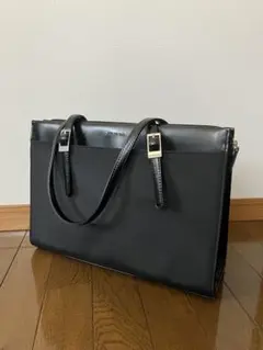 【自立するリクルートバッグ】3層風 アトリエサブ A4 ビジネスバッグ就活