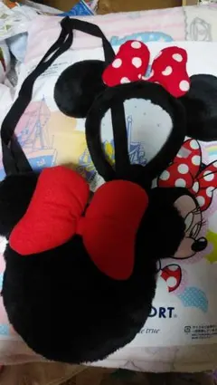 ミニーポシェット、カチューシャ2点セット