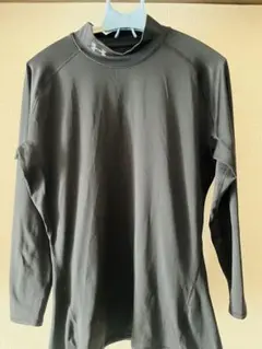 Under Armour ゴールドギアモックネック サイズL 品番1327516