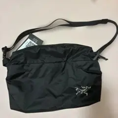 アークテリクス Heliad 6LCrossbodybag 黒 ミニショルダー - メルカリ