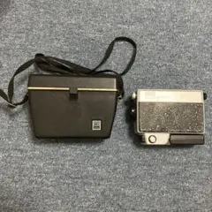 Kodak M2 4 Instamatic フィルムカメラのサムネイル