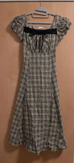 ♡*読様 アンミール　フリーサイズ　チェック柄　パフスリーブ　ロングワンピース