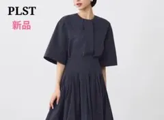 新品 26SS PLST ハイストレッチナイロンワイドスリーブブラウス M 紺のサムネイル