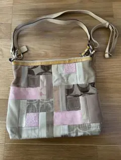 【中古品】coach コーチ　レディース　ショルダーバック　シグネチャー